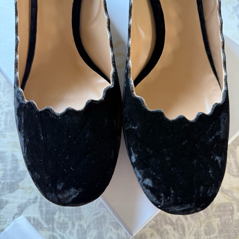 💯 Authentic Chloe Lauren Scalloped Velvet Block-Heel Pumps Black EU 39/ US 9